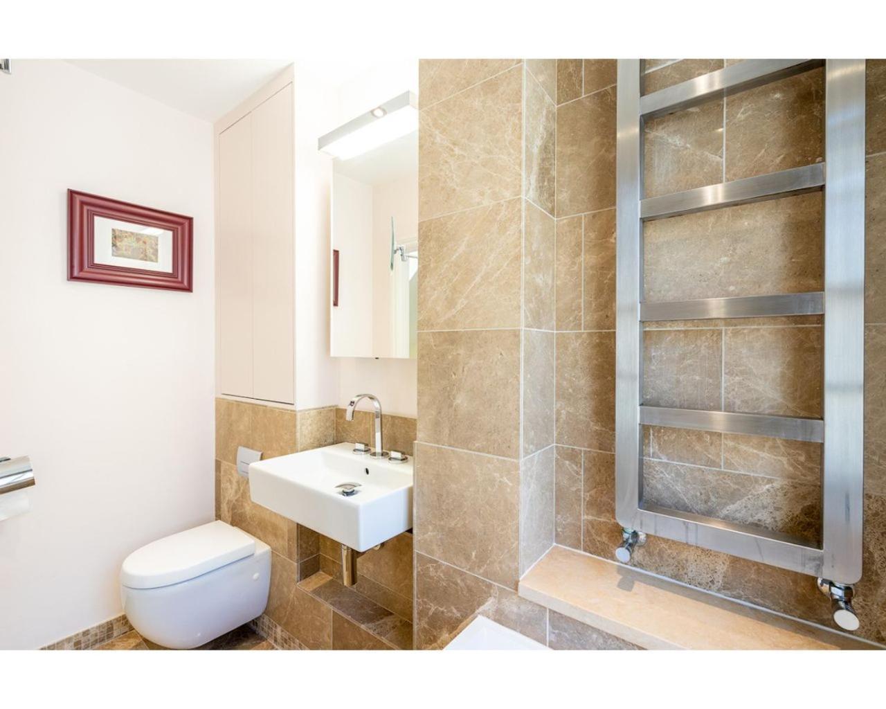 Murphys House - 3 Bed Luxury Central Townhouse Bath Værelse billede